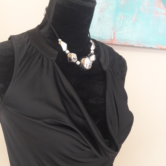 Shesaid.../Sleeveless/ Draped/ Neck /Top - Picture 5 of 8